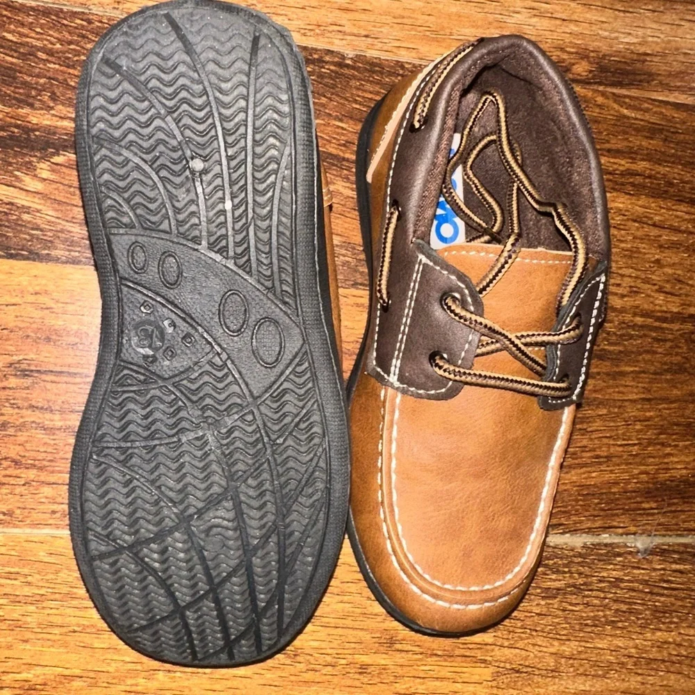Brown Leather kids Shoes size 13  (48)